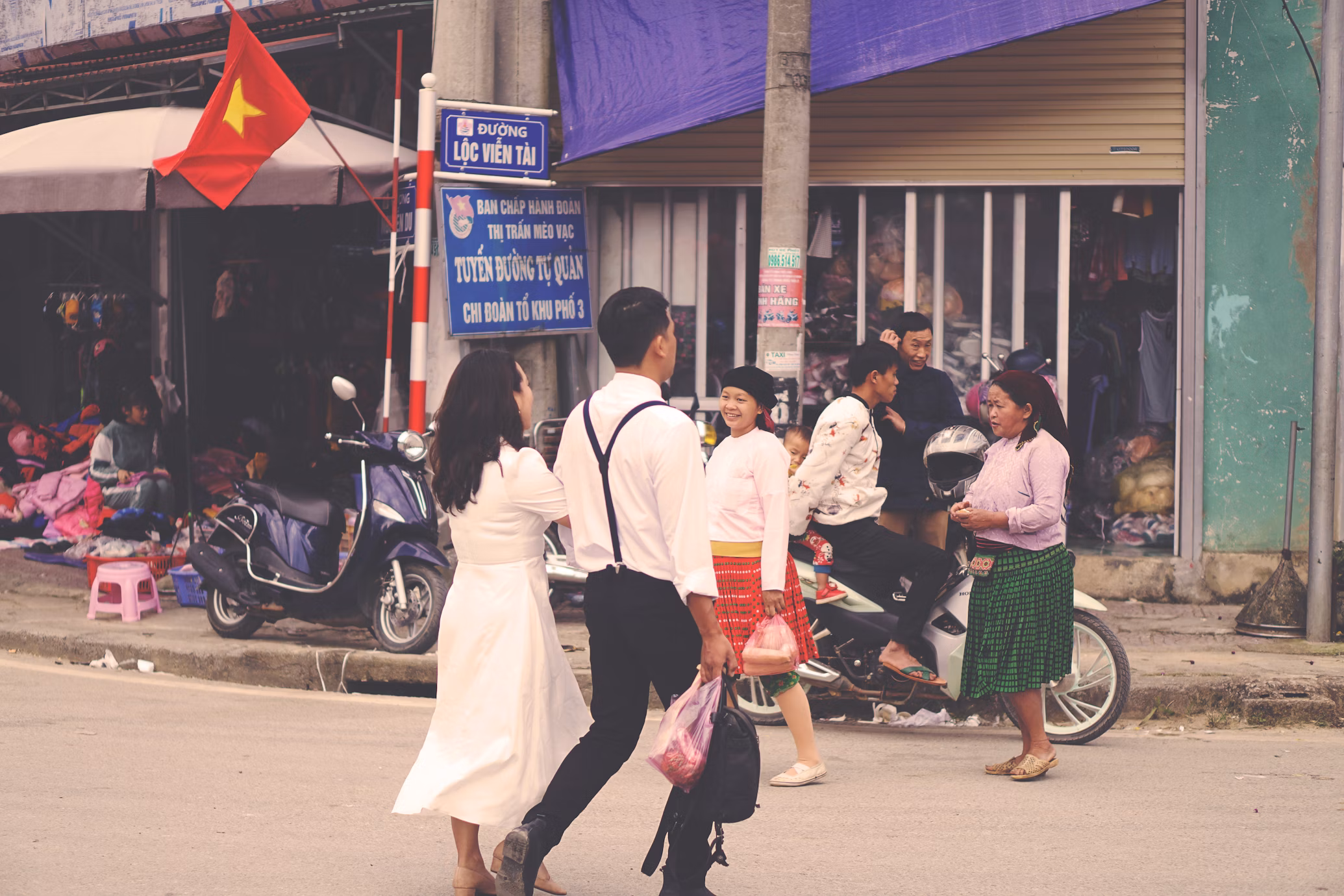 Phân tích lợi ích và yếu tố cần thiết của xu hướng làm việc kết hợp du lịch tại Việt Nam.