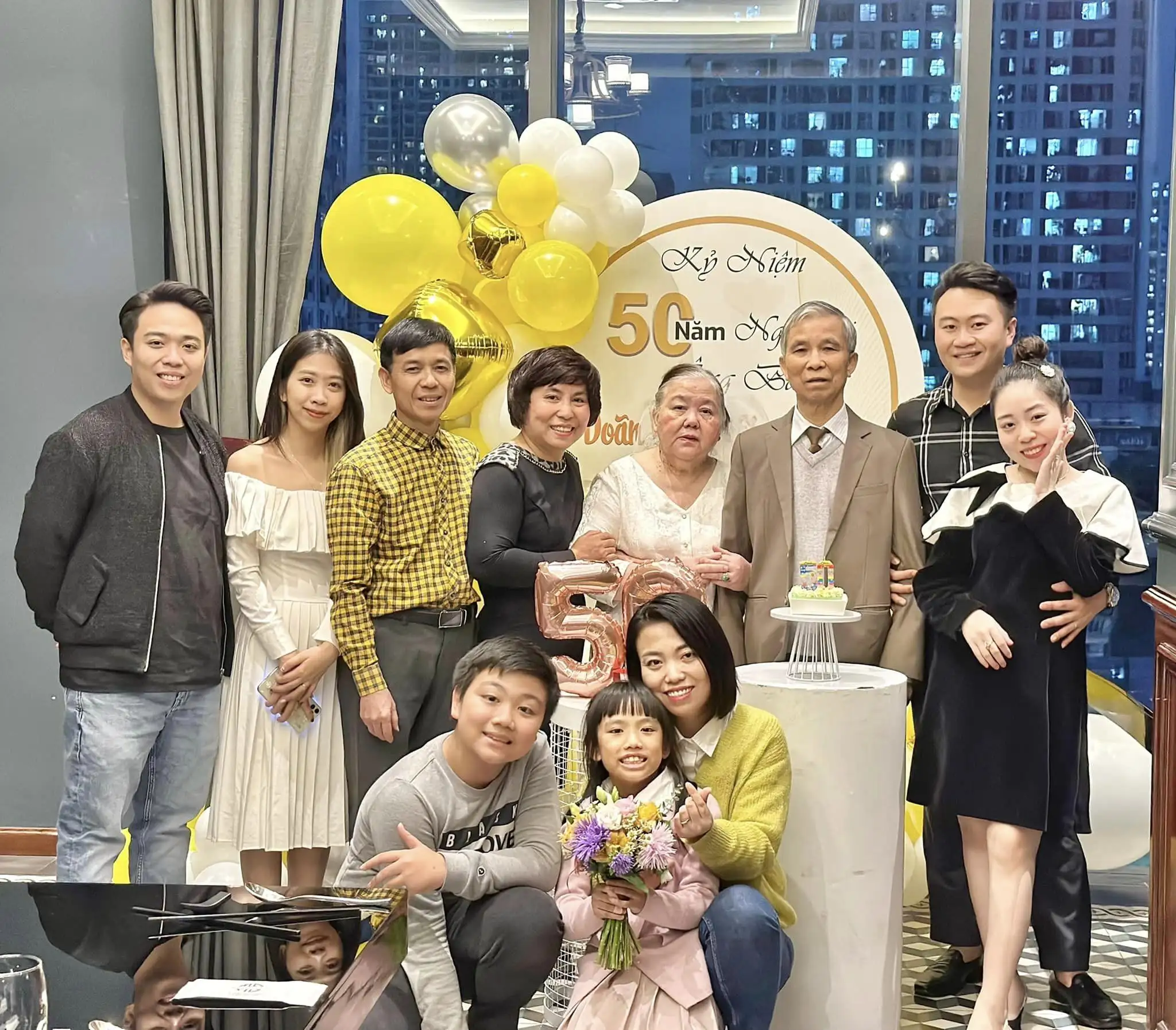 Đám cưới vàng là bao nhiêu năm? Ý nghĩa và cách tổ chức kỷ niệm