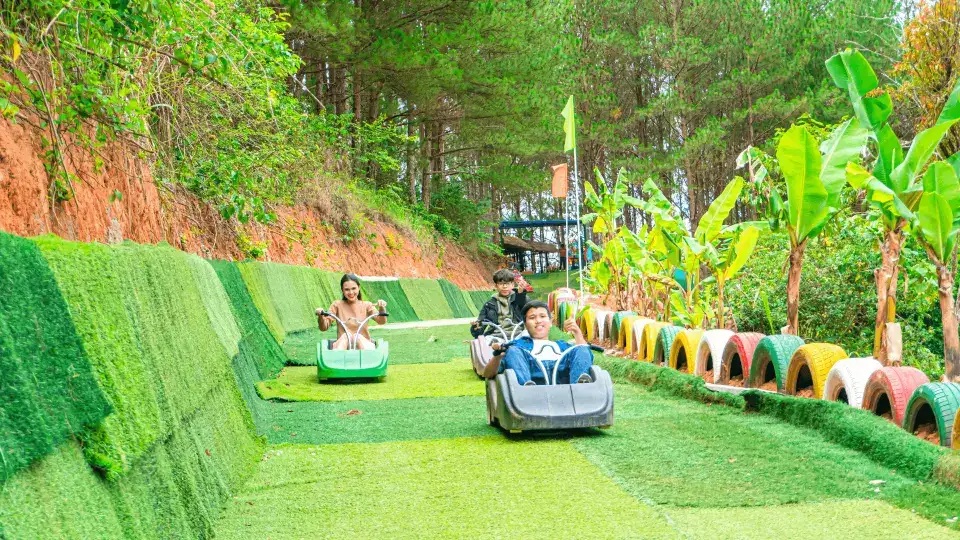 Top những địa điểm du lịch cho gia đình có trẻ nhỏ lý tưởng nhất tại Việt Nam