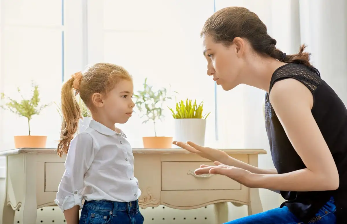 Dạy con ngoan mà không cần la mắng: Bí quyết cho các phụ huynh